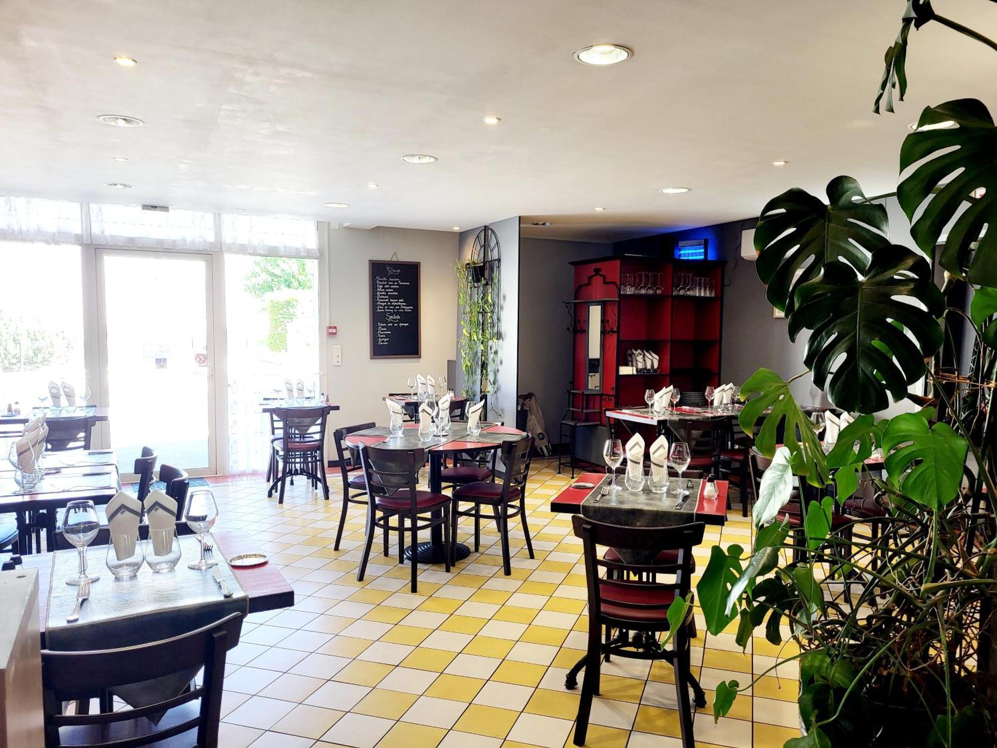 Auberge Des Lacs Bleus Clérac Buitenkant foto