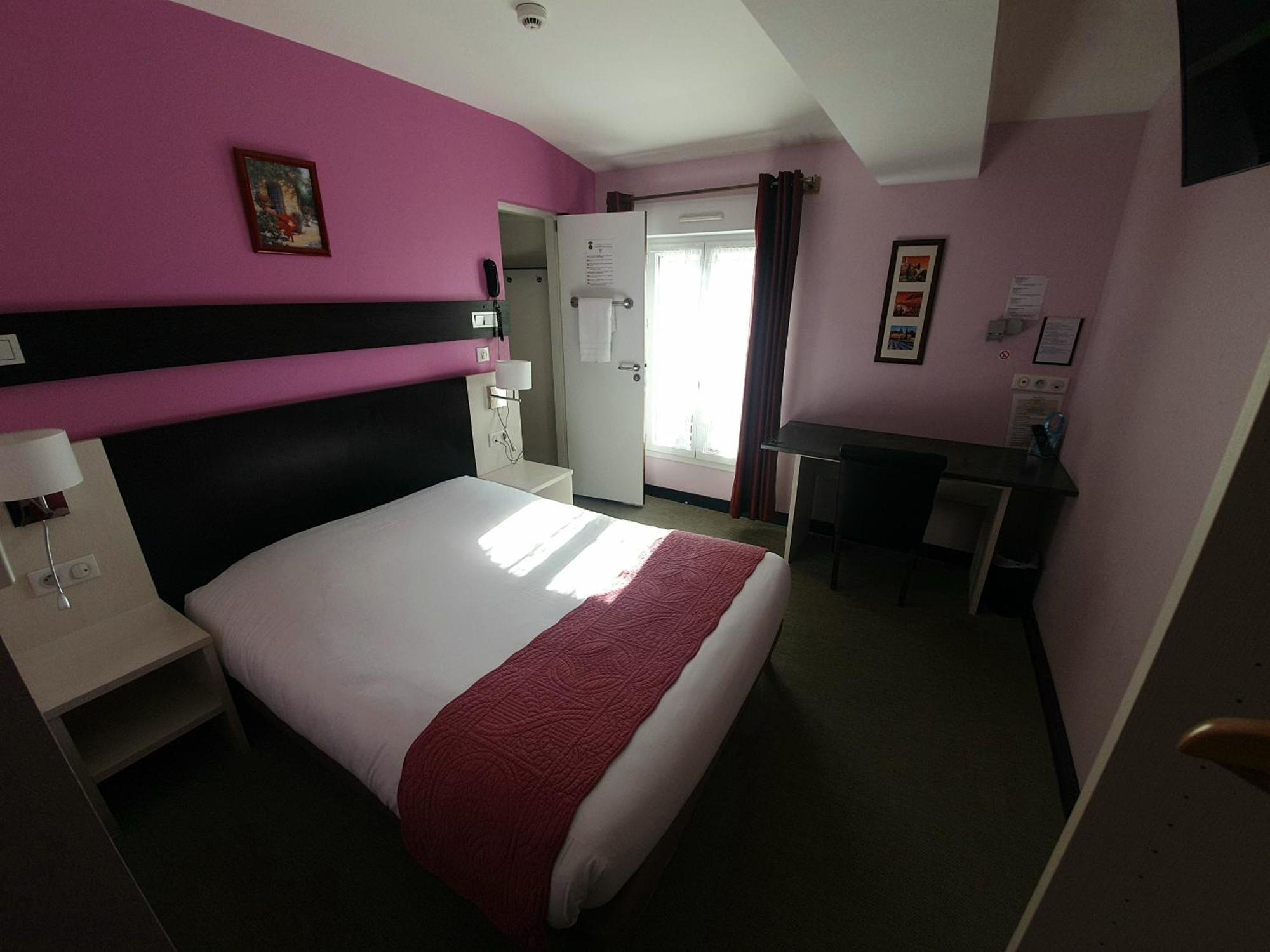 Auberge Des Lacs Bleus Clérac Kamer foto