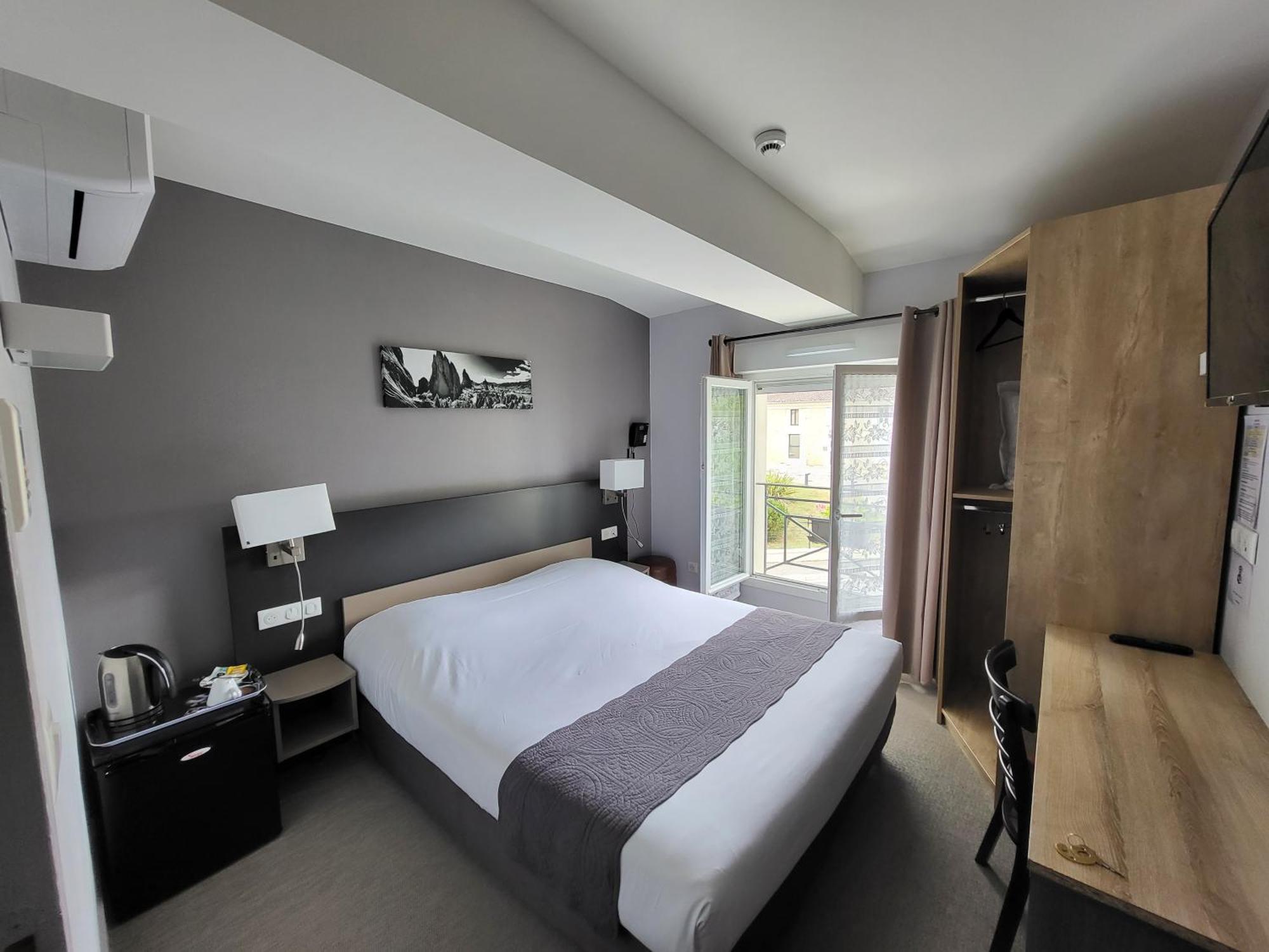 Auberge Des Lacs Bleus Clérac Kamer foto